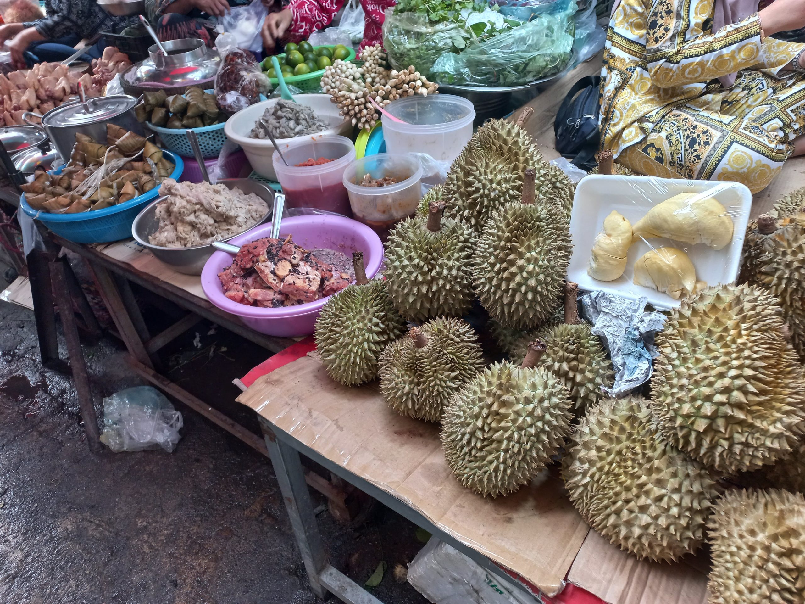Grocery Shopping at Boeung Tumpun Market – 5 Cs in Cambodia